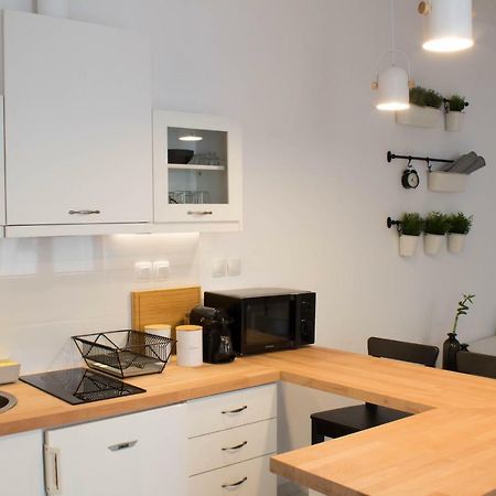 Super Stylish Apartments In Syntagma Square! Афины Экстерьер фото