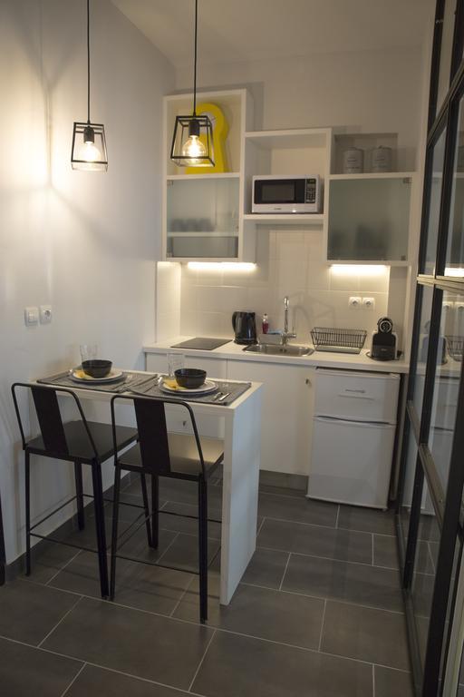 Super Stylish Apartments In Syntagma Square! Афины Экстерьер фото