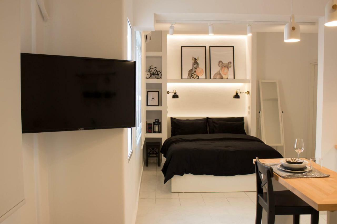 Super Stylish Apartments In Syntagma Square! Афины Экстерьер фото