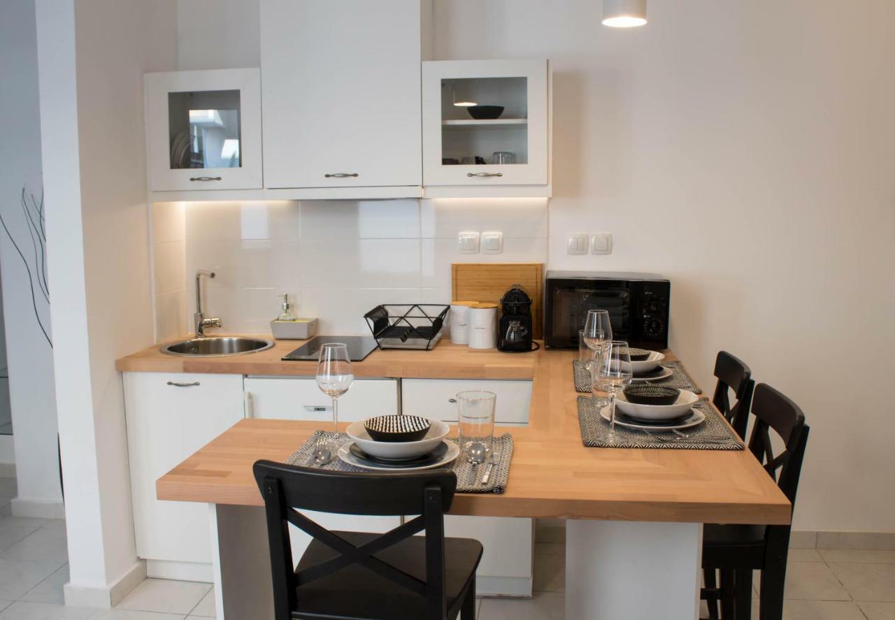 Super Stylish Apartments In Syntagma Square! Афины Экстерьер фото